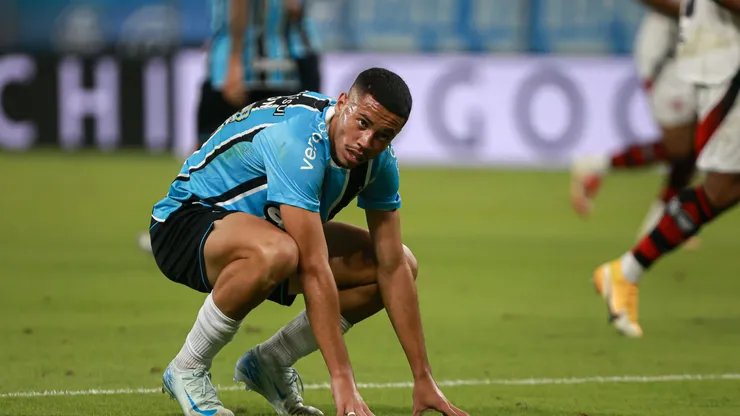 Alysson, atacante do Grêmio. Foto: Maxi Franzoi/AGIF
