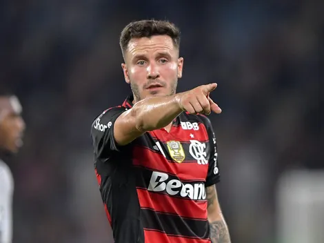 Saúl, do Flamengo, critica arbitragem e gramados do Brasil