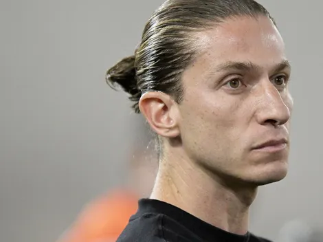 Felipe Luís comete diversos erros em Fluminense x Flamengo