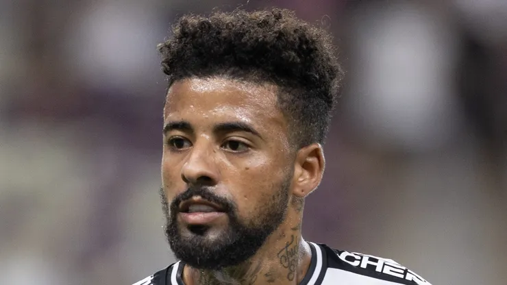 Paulinho jogador do Vasco durante partida contra o Ceara no estadio Arena Castelao pelo campeonato Brasileiro A 2025. Foto: Baggio Rodrigues/AGIF