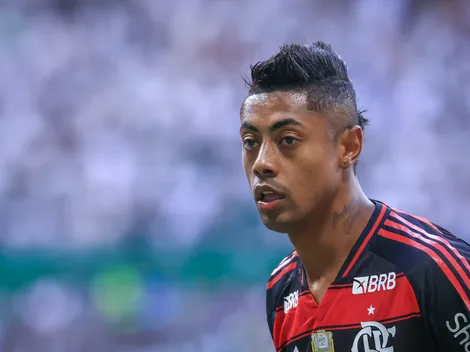 VAR afirma que Thiago Silva 'tirou o pé' em lance com Bruno Henrique