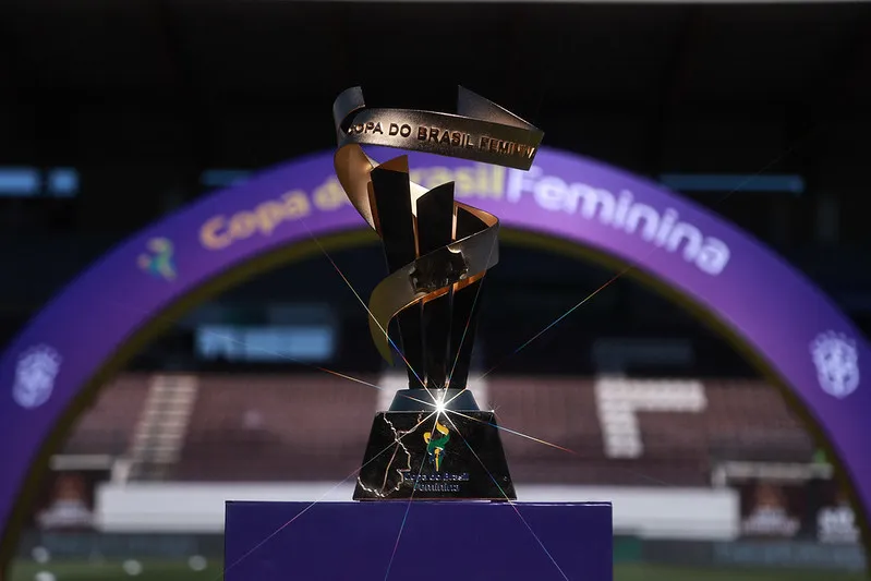 Troféu da Copa do Brasil Feminina – Foto: Rebeca Reis/Staff Images Woman/CBF