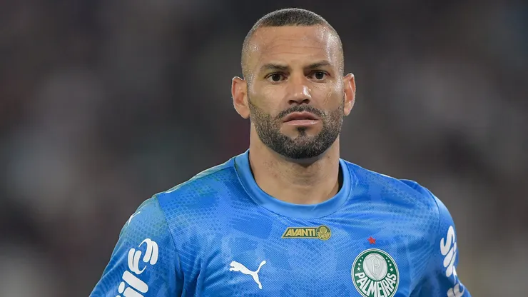 Weverton goleiro do Palmeiras durante partida contra o Fluminense no estadio Maracana pelo campeonato Brasileiro A 2025.