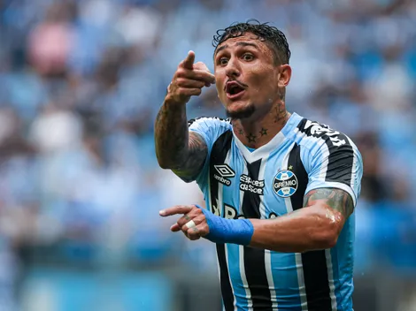 Vina, ex-Grêmio, é expulso e prejudica o Ceará