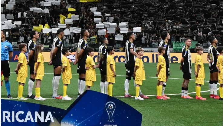 Jogadores do Atlético-MG em partida da Sul-Americana. (Photo by Pedro Vilela/Getty Images)
