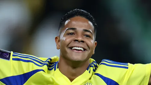 Wesley comemora gol marcado pelo Al-Nassr. (Photo by Abdullah Ahmed/Getty Images)