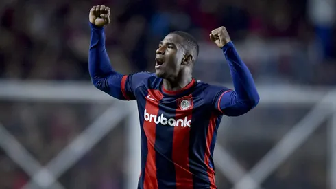 Romaña era apontado como possível reforço do Grêmio