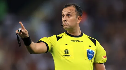 Árbitro Dario Herrera. (Photo by Buda Mendes/Getty Images)