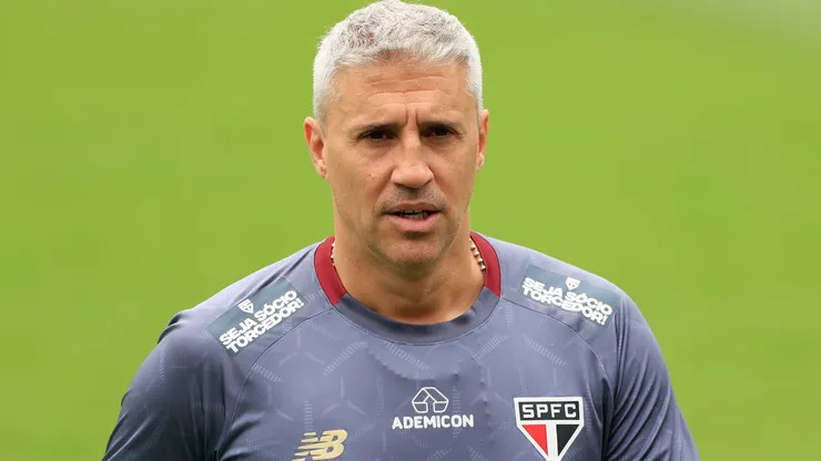 Crespo durante treinamento do São Paulo.