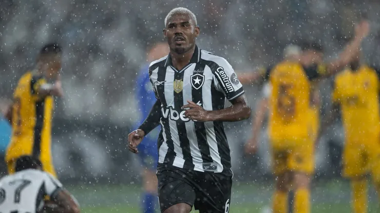 Cuiabano em Botafogo x Sport pelo Brasileirão 2025. Foto: Jorge Rodrigues/AGIF