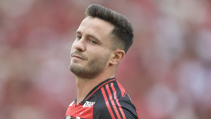 RJ - RIO DE JANEIRO - 31/08/2025 - BRASILEIRO A 2025, FLAMENGO X GREMIO - Saul jogador do Flamengo durante partida contra o Gremio no estadio Maracana pelo campeonato Brasileiro A 2025. Foto: Thiago Ribeiro/AGIF