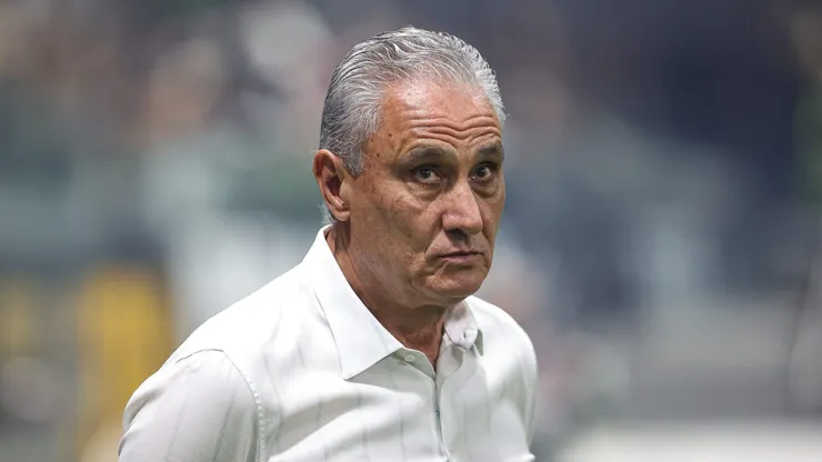 MG - BELO HORIZONTE - 03/07/2024 - BRASILEIRO A 2024, ATLETICO-MG X FLAMENGO - Tite tecnico do Flamengo durante partida contra o Atletico-MG no estadio Arena MRV pelo campeonato Brasileiro A 2024. Foto: Gilson Lobo/AGIF
