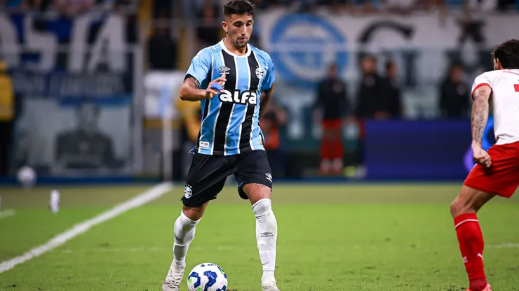 Cristian Olivera, jogador do Grêmio. Foto: Maxi Franzoi/AGIF