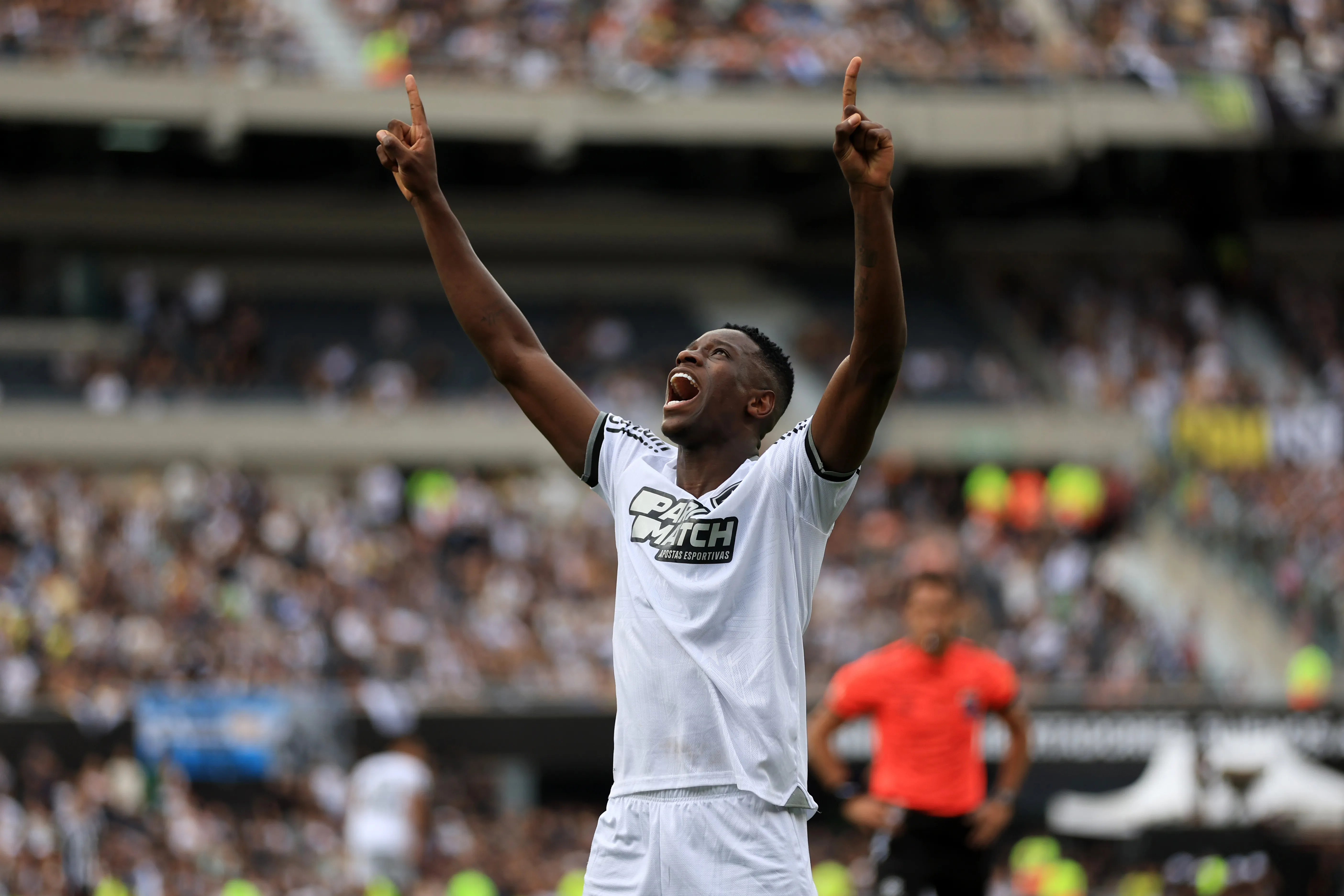Luiz Henrique of Botafogo celebrates after scoring the team’s first goal during the Copa CONMEBOL Libertadores 2024 Final between Atletico Mineiro and Botafogo at Estadio Más Monumental Antonio Vespucio Liberti on November 30, 2024 in Buenos Aires, Argentina. (Photo by Buda Mendes/Getty Images)