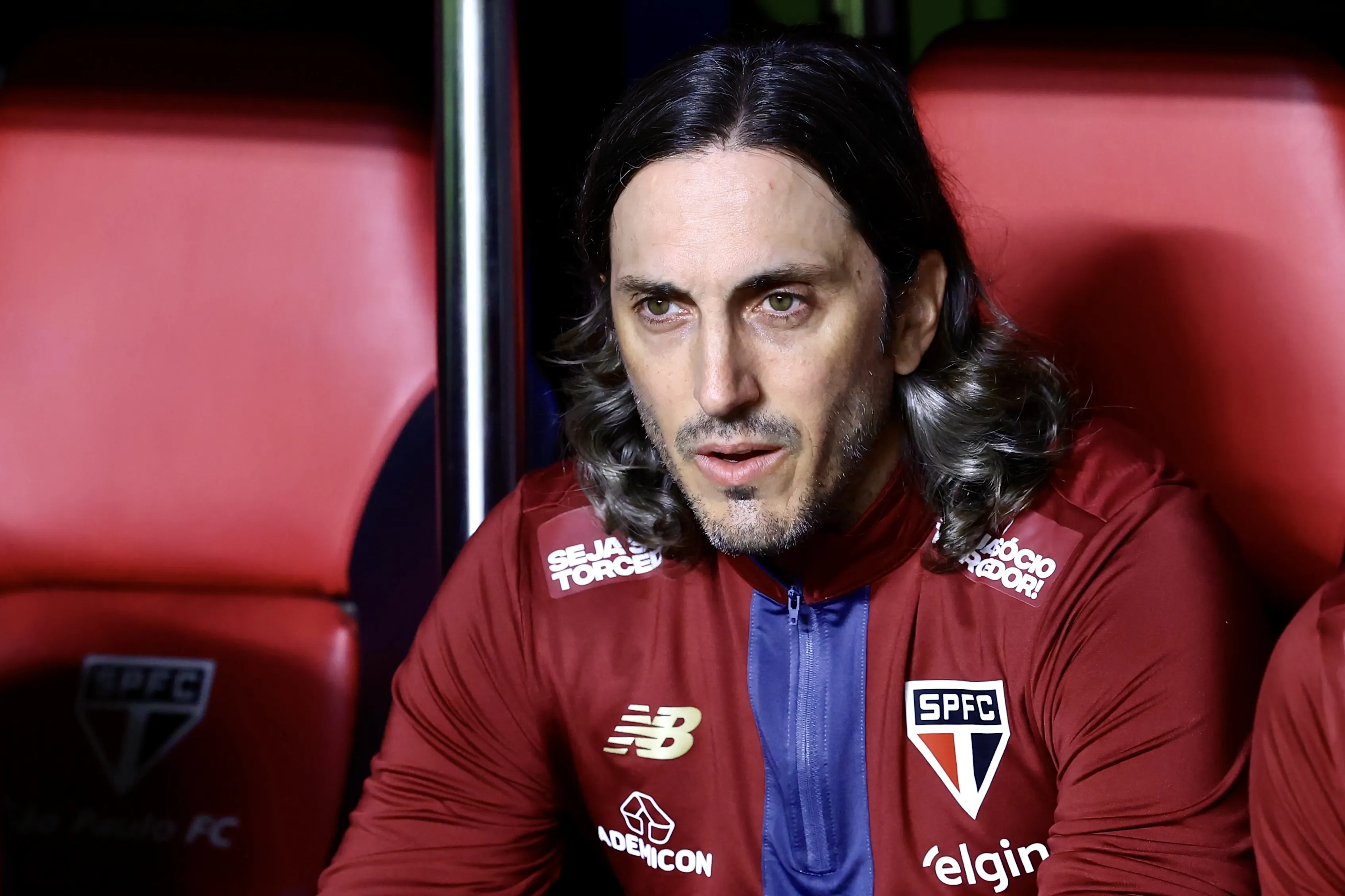 SP – SAO PAULO – 27/05/2025 – COPA LIBERTADORES 2025, SAO PAULO X TALLERES – Luis Zubeldia tecnico do Sao Paulo durante partida contra o Talleres no estadio Morumbi pelo campeonato Copa Libertadores 2025. Foto: Marcello Zambrana/AGIF