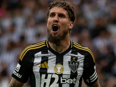 Lyanco e Cuello discutem com torcedores do Atlético-MG