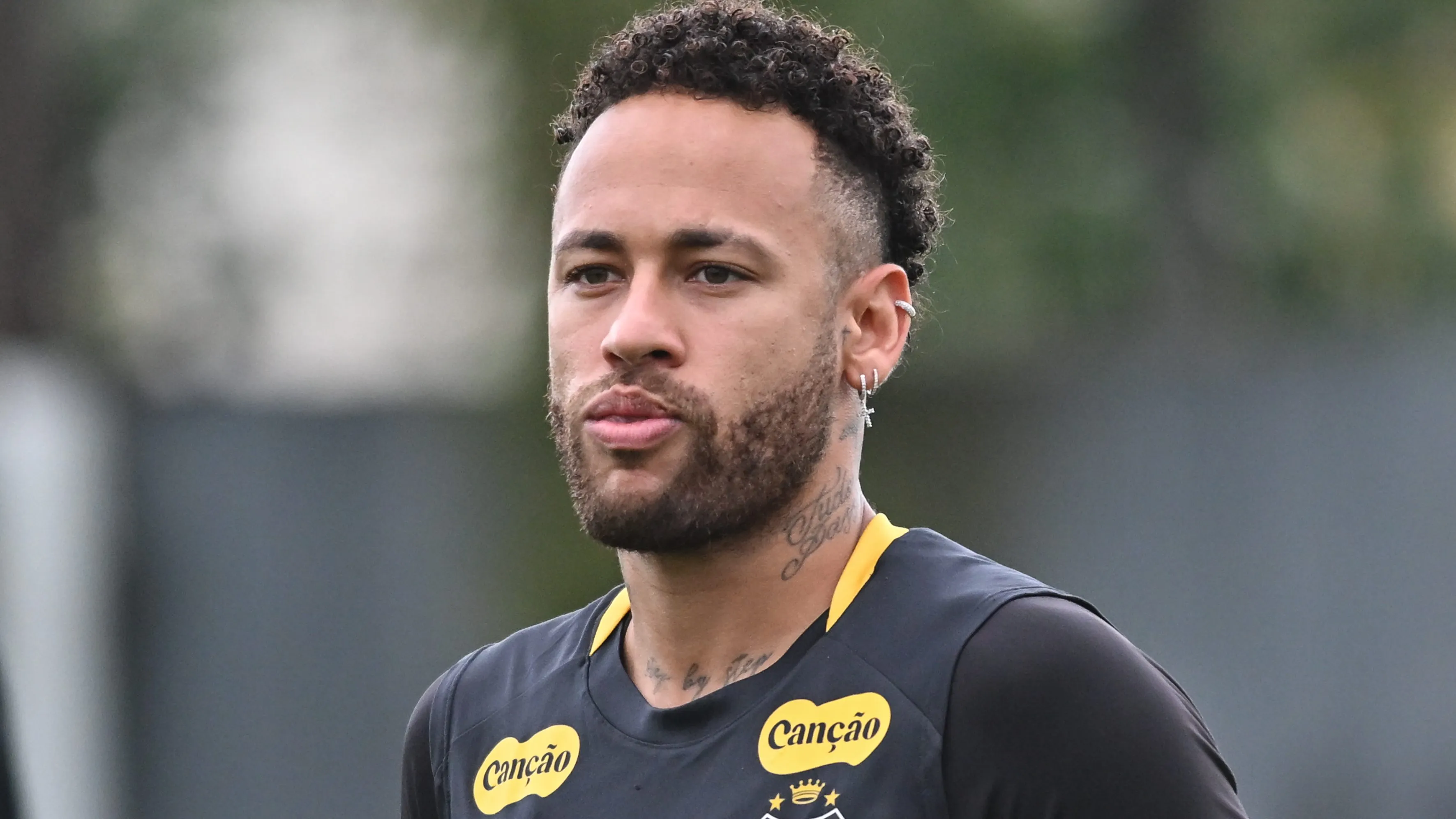 Neymar brilhou e decidiu para o Santos – Foto: Jota Erre/AGIF.