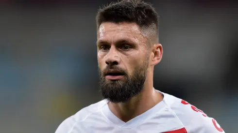 Rafael Sobis durante partida entre Fluminense e Internacional no Brasileirão de 2019.