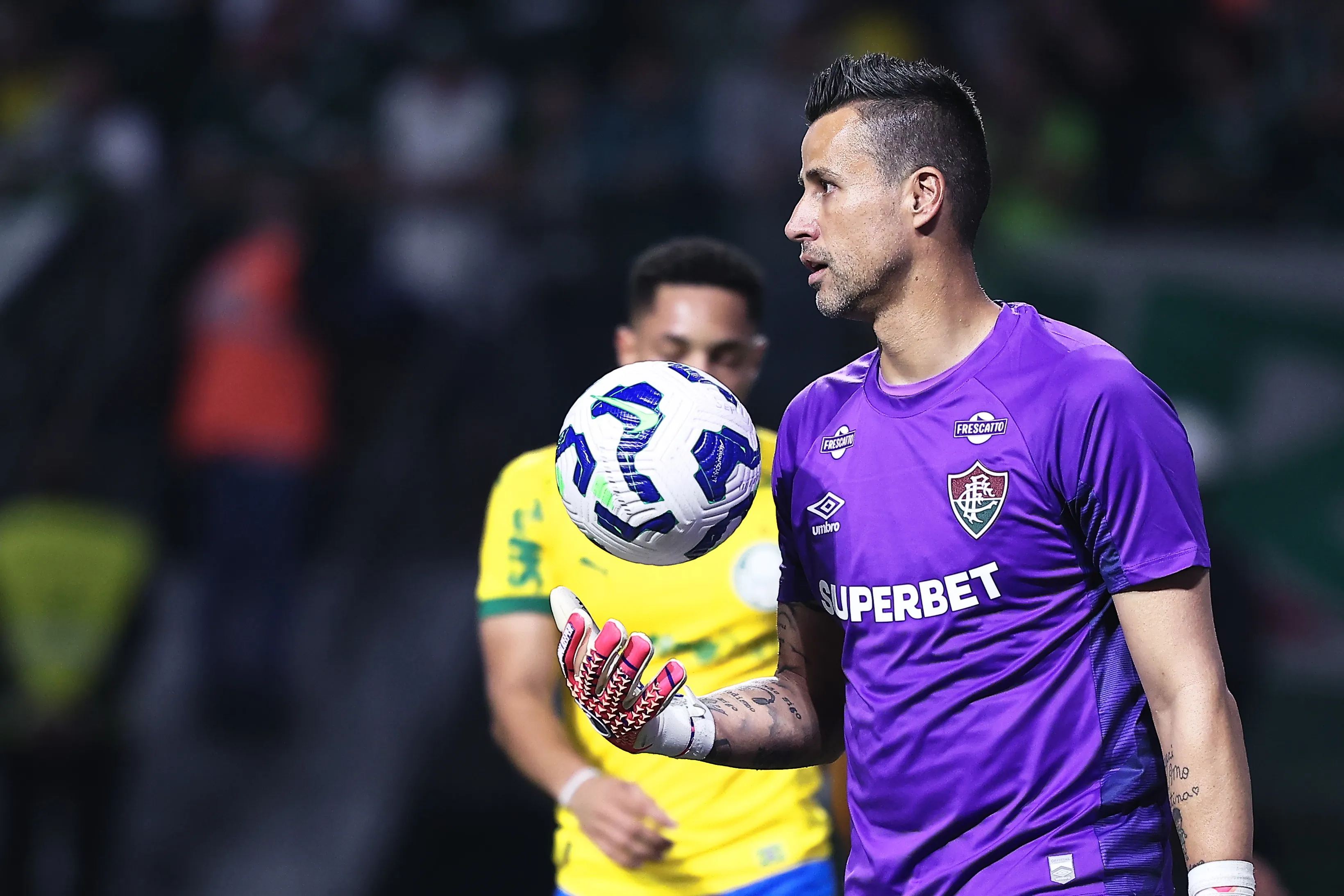SP – SAO PAULO – 22/11/2025 – BRASILEIRO A 2025, PALMEIRAS X FLUMINENSE – Fabio goleiro do Fluminense durante partida contra o Palmeiras no estadio Arena Allianz Parque pelo campeonato Brasileiro A 2025. Foto: Ettore Chiereguini/AGIF