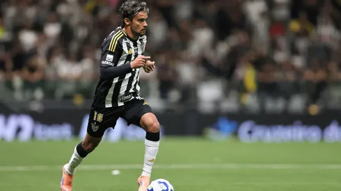 Internacional pode tentar Gustavo Scarpa. Foto: Gilson Lobo/AGIF