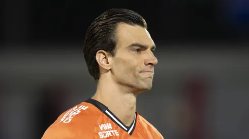 Leo Jardim jogador do Vasco durante partida contra o Bragantino no estadio Cicero De Souza Marques pelo campeonato Brasileiro A 2025. Foto: Anderson Romao/AGIF