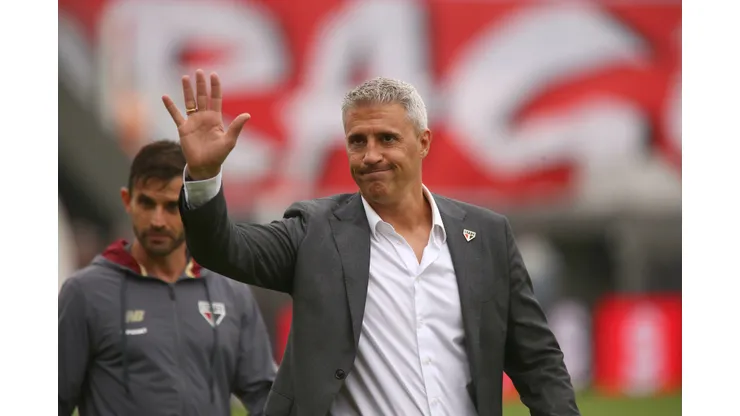 Hernan Crespo tecnico do Sao Paulo durante partida contra o Juventude no estadio Vila Belmiro pelo campeonato Brasileiro A 2025. Foto: Mauricio De Souza/AGIF