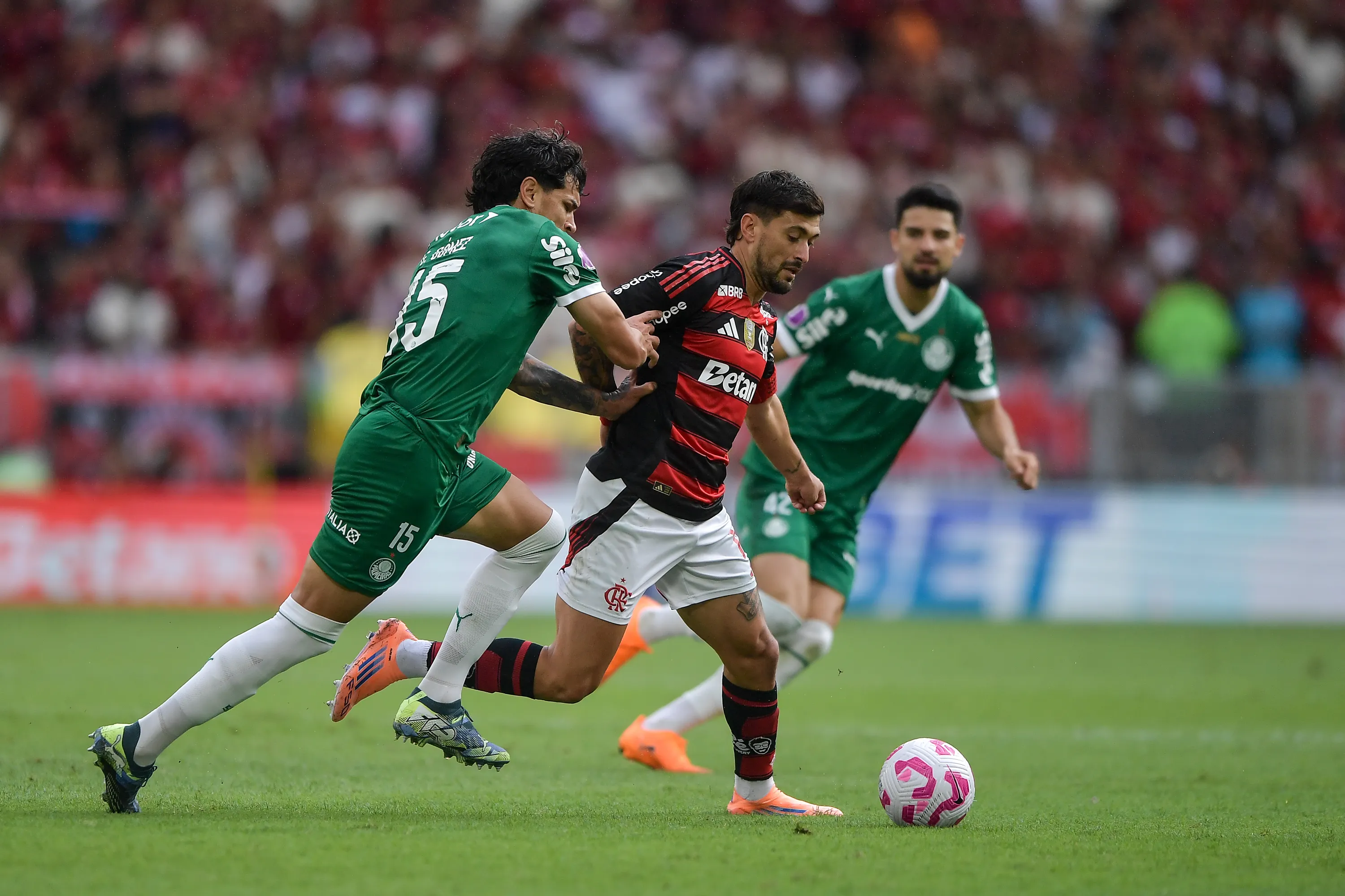 Palmeiras encara o Flamengo na final da Libertadores. Foto: Thiago Ribeiro/AGIF