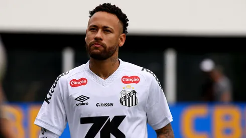 Neymar volta a ser desfalque no Santos