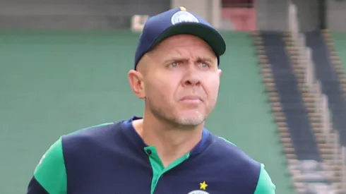 Mozart Santos, técnico do Coritiba