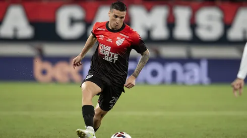 Benavidez assinou em definitivo com o Athletico-PR