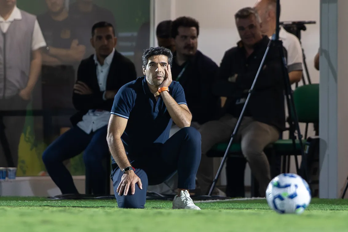 ABEL FERREIRA tecnico do Palmeiras durante partida contra o Mirassol no estadio Jose Maria de Campos Maia pelo campeonato Brasileiro A 2025. Foto: Joisel Amaral/AGIF