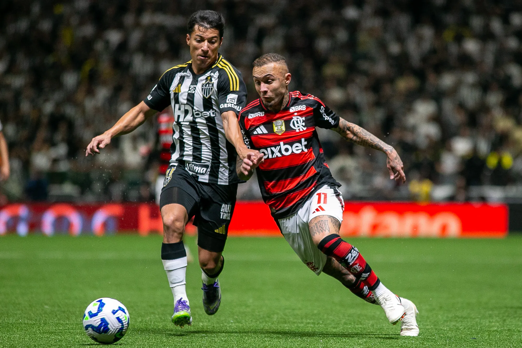 MG – BELO HORIZONTE – 06/08/2025 – COPA DO BRASIL 2025, ATLETICO-MG X FLAMENGO – Cebolinha jogador do Flamengo durante partida contra o Atletico-MG no estadio Arena MRV pelo campeonato Copa Do Brasil 2025. Foto: Fernando Moreno/AGIF