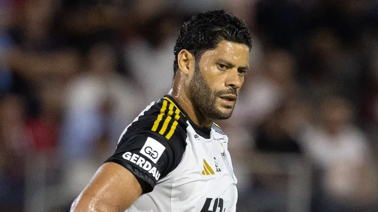 Hulk interessa ao Grêmio.
