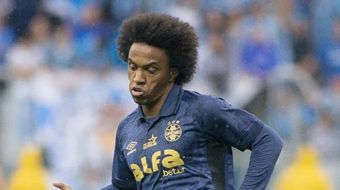 Willian está de volta no Grêmio.