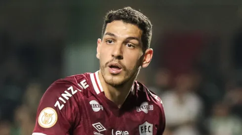Nino jogador do Fluminense durante partida contra o Coritiba no estadio Couto Pereira pelo campeonato Brasileiro A 2023. Foto: Robson Mafra/AGIF