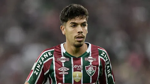 Fluminense exerce opção de compra por Nonato