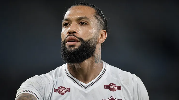 Otavio jogador do Fluminense durante partida contra o Corinthians no estadio Maracana pelo campeonato Brasileiro A 2025. Foto: Thiago Ribeiro/AGIF