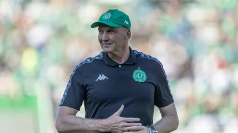 Gilmar Dal Pozzo tecnico do Chapecoense durante partida contra o Paysandu no estadio Arena Conda pelo campeonato Brasileiro B 2025. Foto: Liamara Polli/AGIF