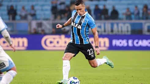 Marlon, lateral do Grêmio. Foto: Maxi Franzoi/AGIF