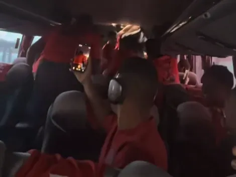No AeroFla, torcida do Flamengo invade ônibus com jogadores