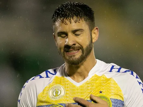 Chapecoense tem interesse em Everaldo, do Fluminense