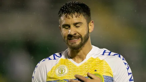 Everaldo em campo pela Chapecoense no ano de 2019