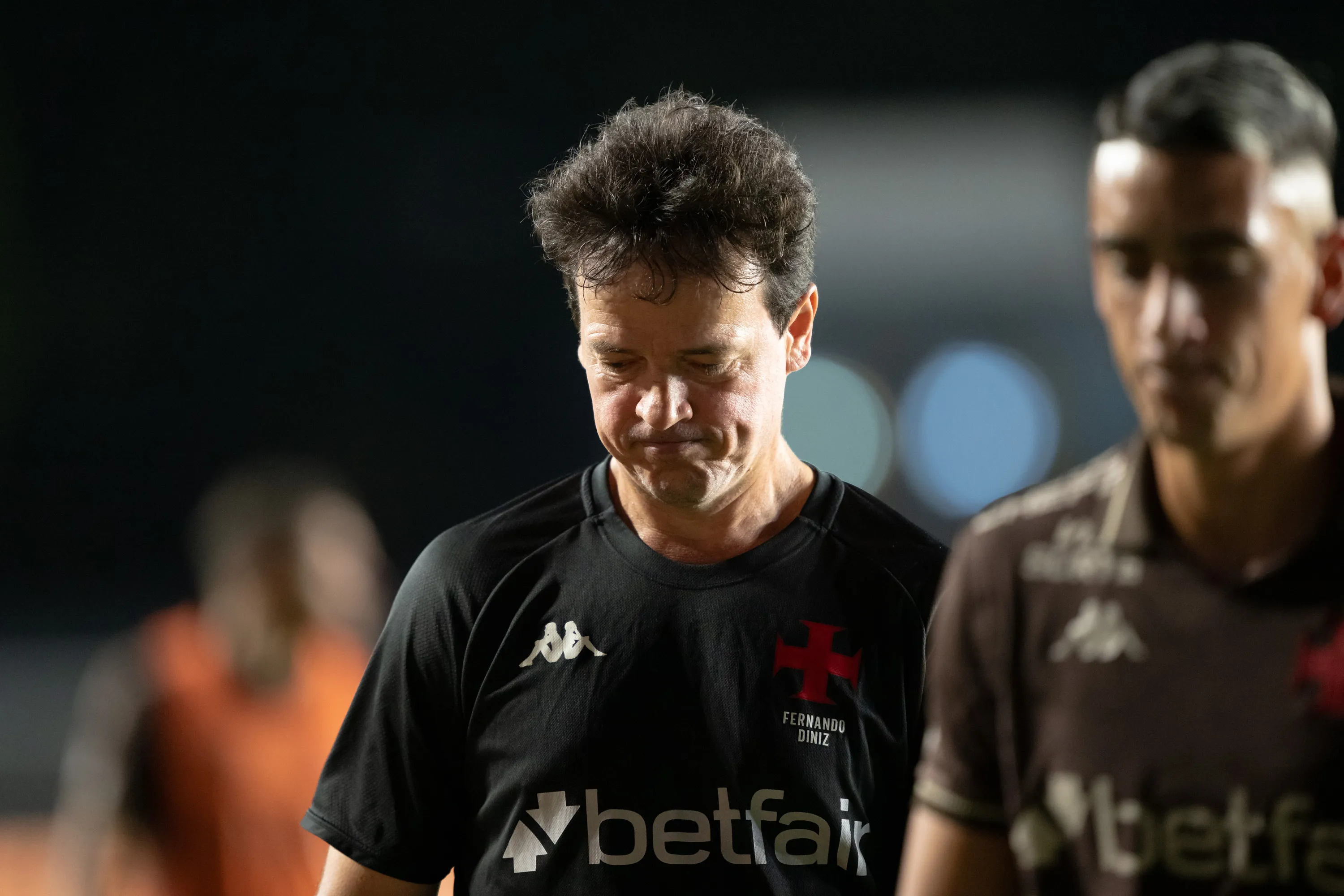 RJ – RIO DE JANEIRO – 08/11/2025 – BRASILEIRO A 2025, VASCO X JUVENTUDE –  tecnico do Vasco durante partida contra o Juventude no estadio Sao Januario pelo campeonato Brasileiro A 2025. Foto: Jorge Rodrigues/AGIF