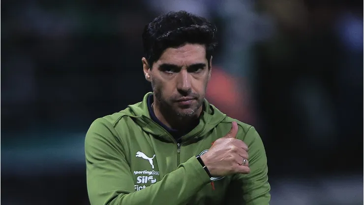 Abel Ferreira técnico do Palmeiras durante partida contra o Sport no estadio Arena Allianz Parque pelo campeonato Brasileiro A 2025. Foto: Ettore Chiereguini/AGIF