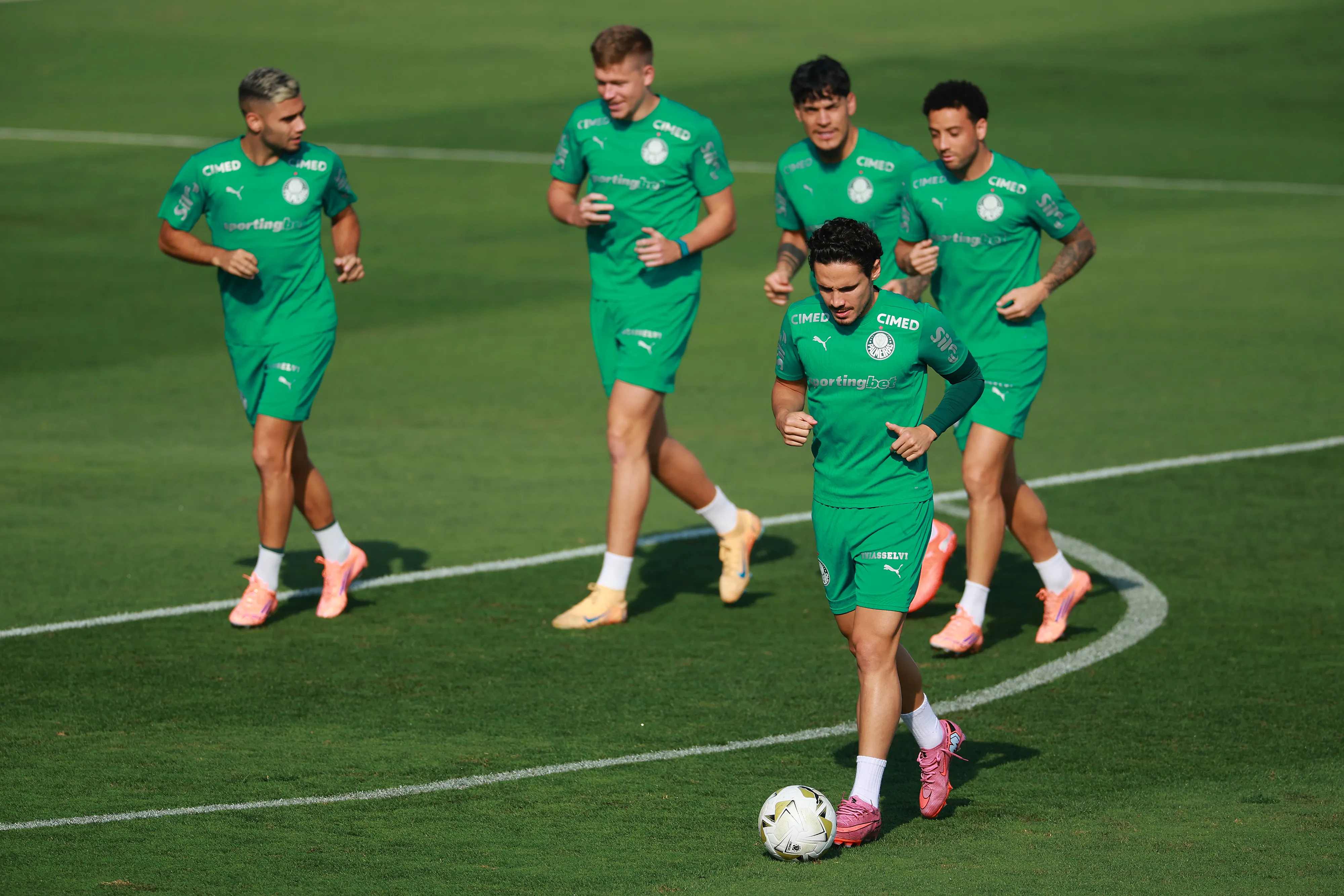 Jogadores do Palmeiras treinando antes da final da Libertadores (Photo by Hector Vivas/Getty Images)