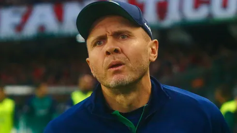 Mozart durante clássico contra o Athletico-PR na Série B de 2025.