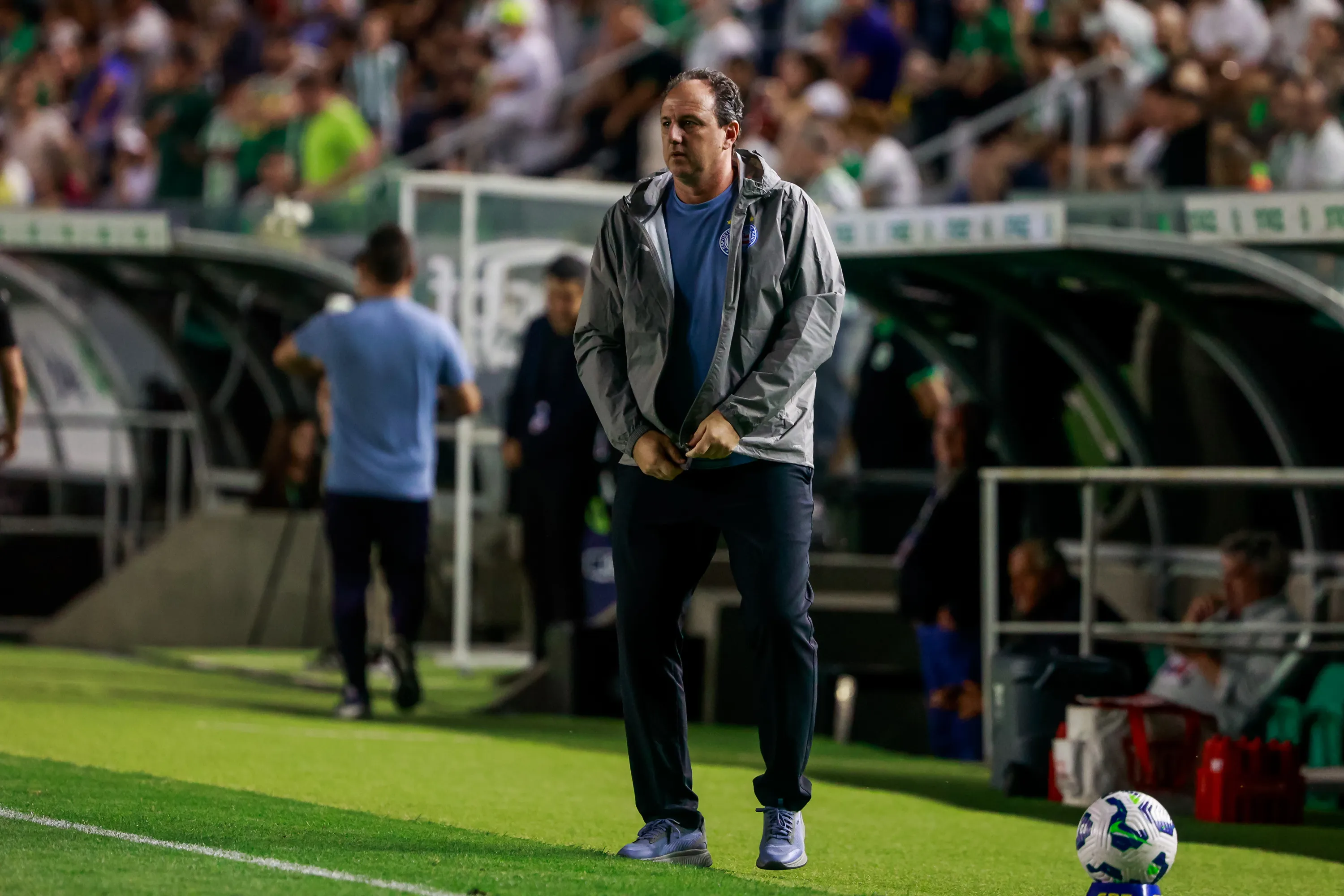 Rogerio Ceni tecnico do Bahia durante partida contra o Juventude no estadio Alfredo Jaconi pelo campeonato Brasileiro A 2025. Foto: Luiz Erbes/AGIF