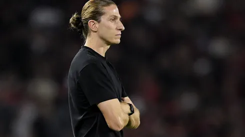 Filipe Luis tecnico do Flamengo durante partida contra o Bragantino no estadio Maracana pelo campeonato Brasileiro A 2025. Foto: Alexandre Loureiro/AGIF
