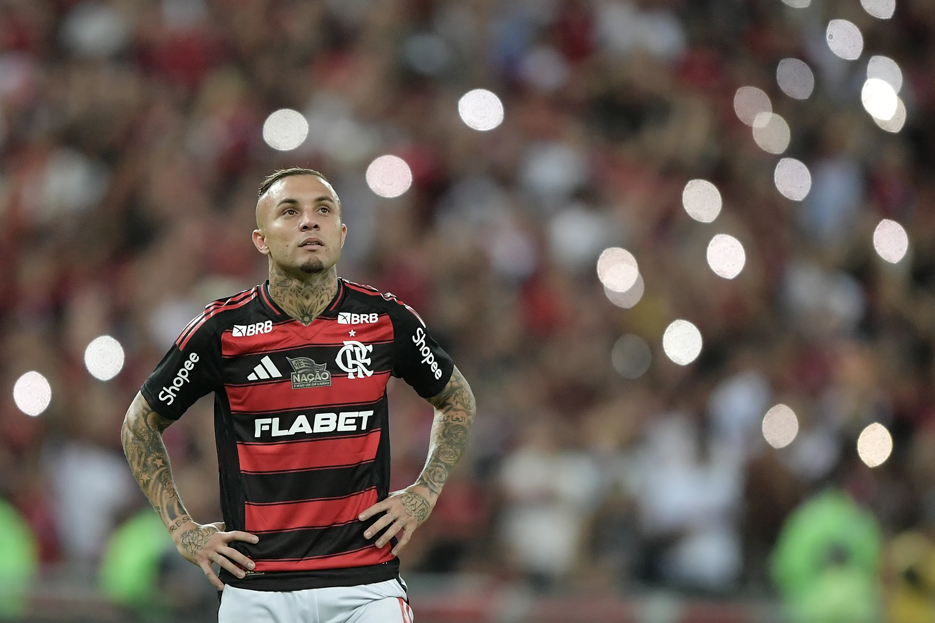 RJ – RIO DE JANEIRO – 10/05/2025 – BRASILEIRO A 2025, FLAMENGO X BAHIA – Everton Cebolinha jogador do Flamengo durante partida contra o Bahia no estadio Maracana pelo campeonato Brasileiro A 2025. Foto: Thiago Ribeiro/AGIF