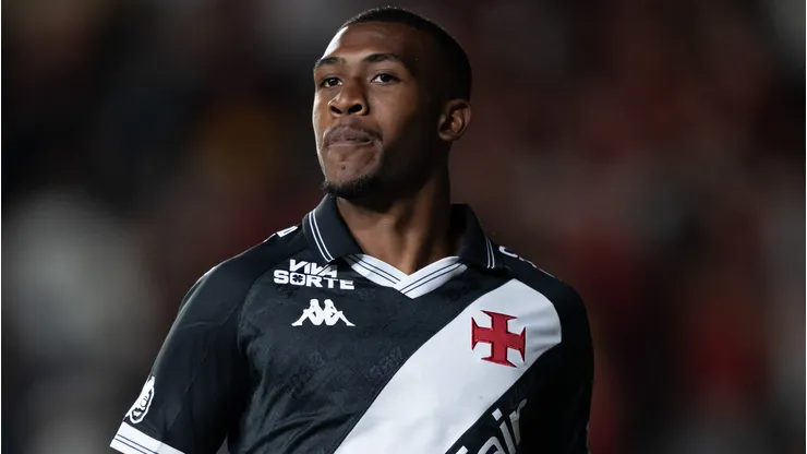 Rayan durante confronto contra o Internacional no Campeonato Brasileiro de 2025.